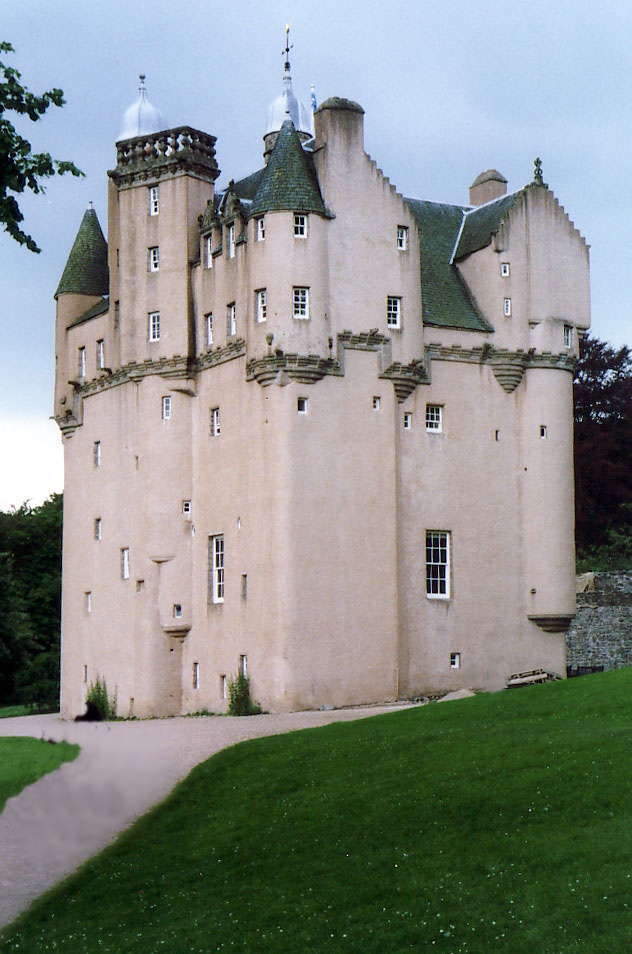 Craigievar_castle_1991