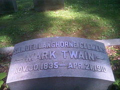 Mark Twain headstone