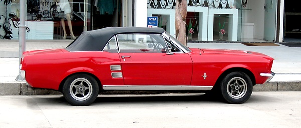 mustang convertible2